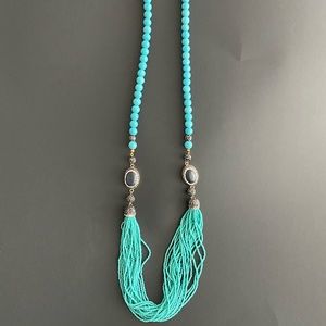 Turquoise Beaded Necklace.